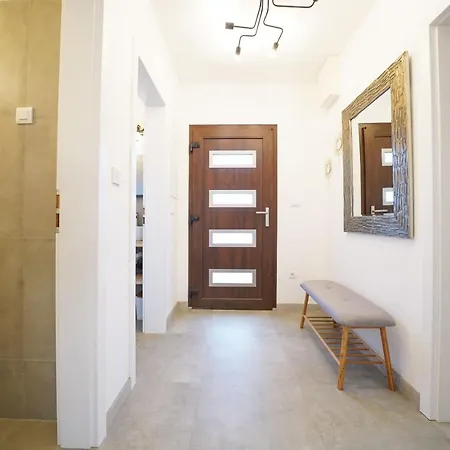 Suncica Zadarvillas *
