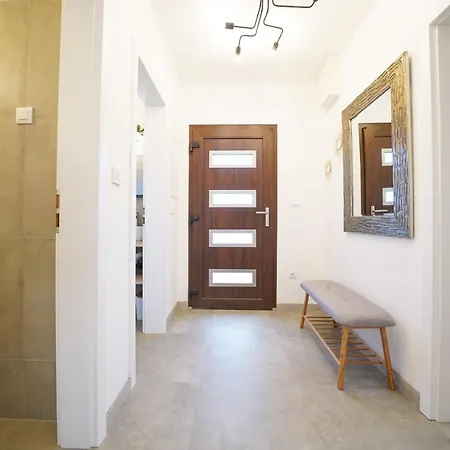 Suncica Zadarvillas *