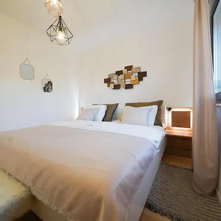Suncica Zadarvillas * Sukošan